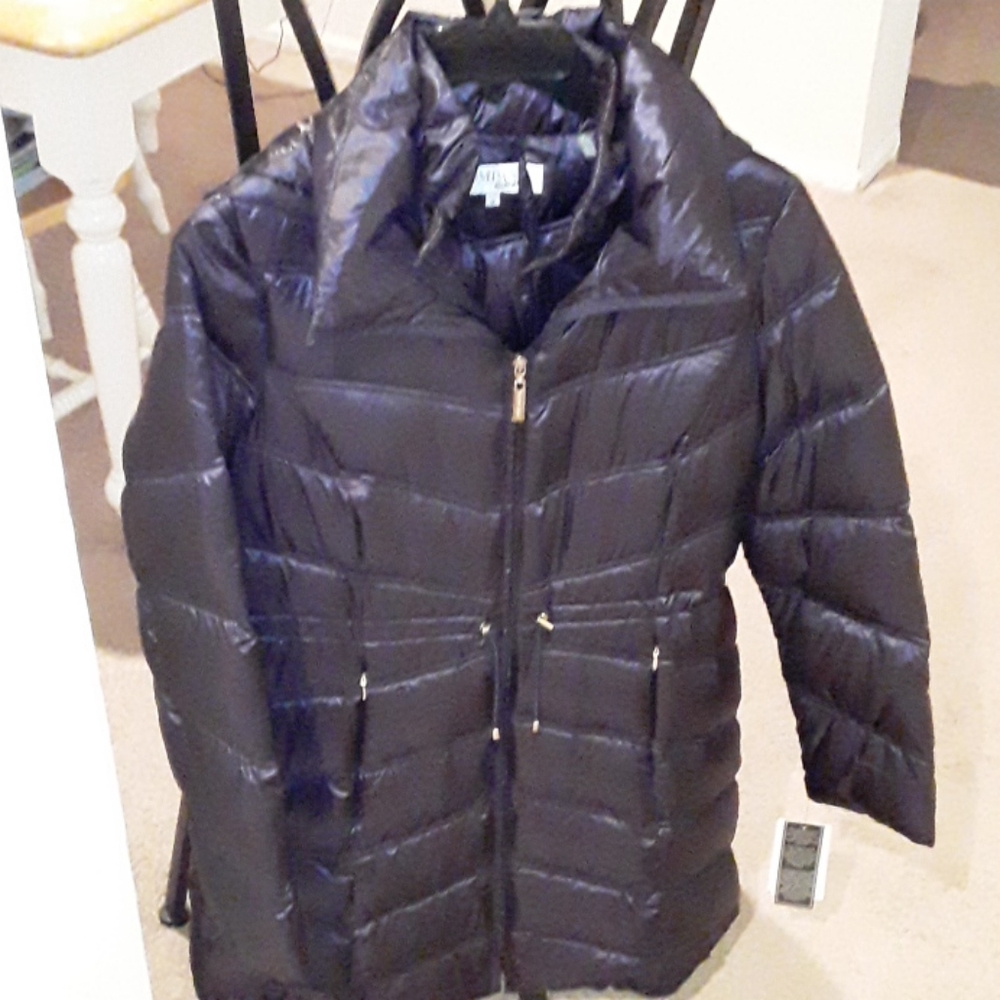COMPANY BY ELLEN TRACY PUFFER COAT WITH BAG